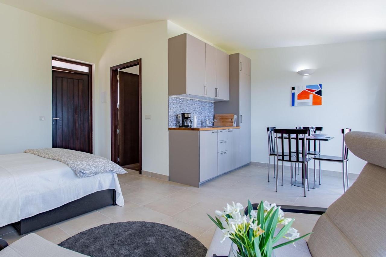 Corte Velada Guest House By Lovelystay Lagos Kültér fotó
